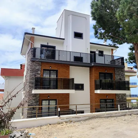 Apartament Petit Homes Ada Marina 1