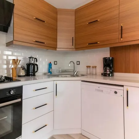 Apartament Petit Homes Ada Marina 1 *