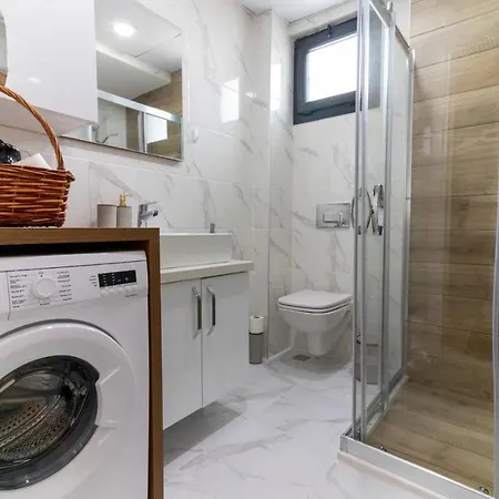 Petit Homes Ada Marina 1 *