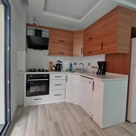 Petit Homes Ada Marina 1 公寓 *