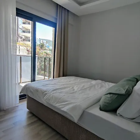 Petit Homes Ada Marina 1